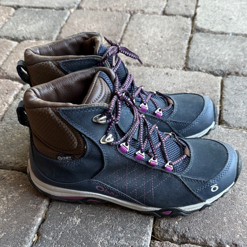 Oboz Black and Brown Hiking Boots US8